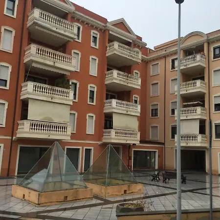 Via Acquedotto N. 66, Le Piramidi * Olbia